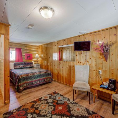 Sportsman'S Lodge Эннис Экстерьер фото