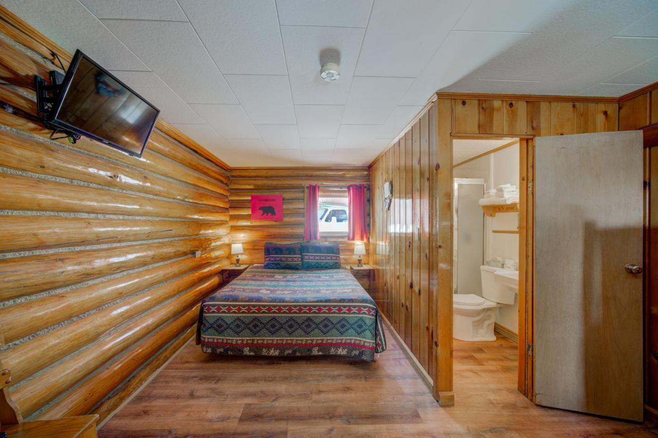 Sportsman'S Lodge Эннис Экстерьер фото