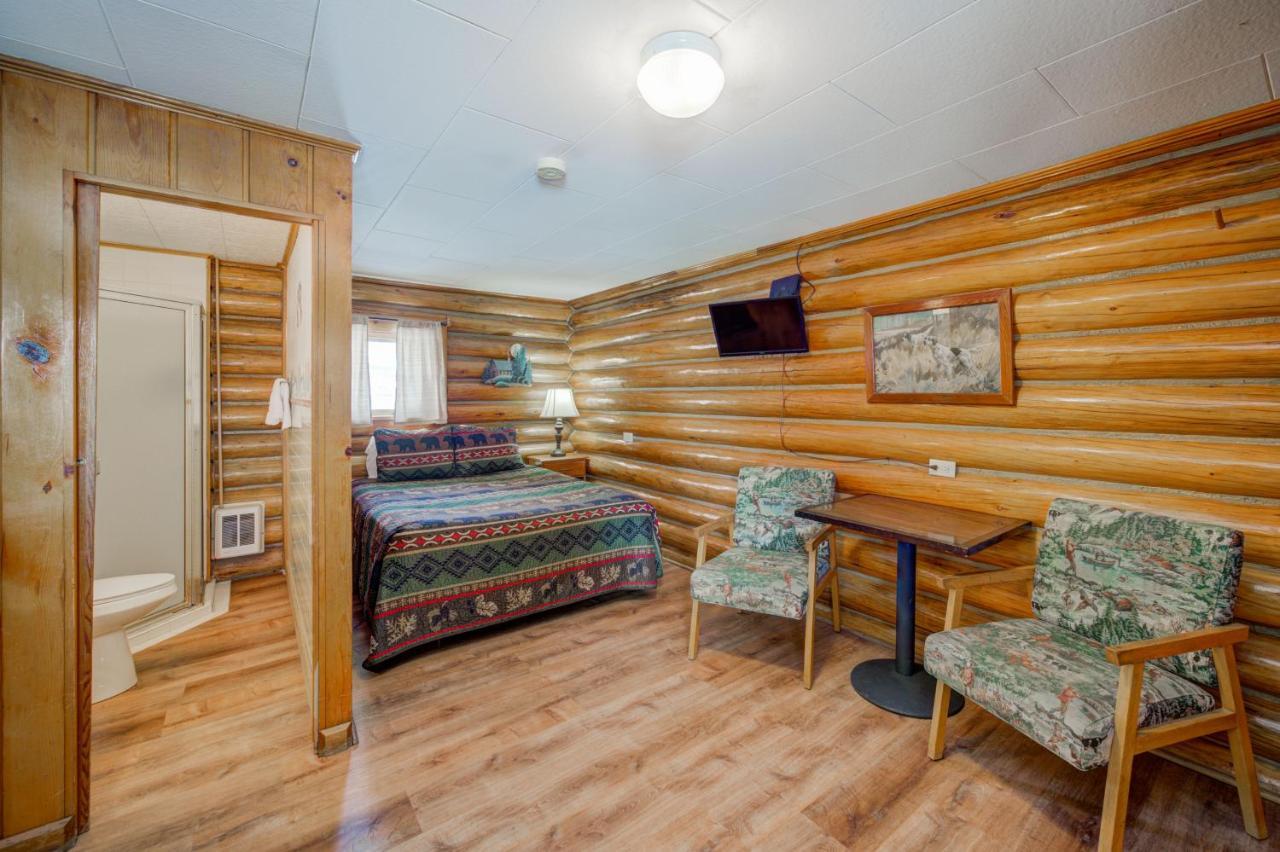 Sportsman'S Lodge Эннис Экстерьер фото