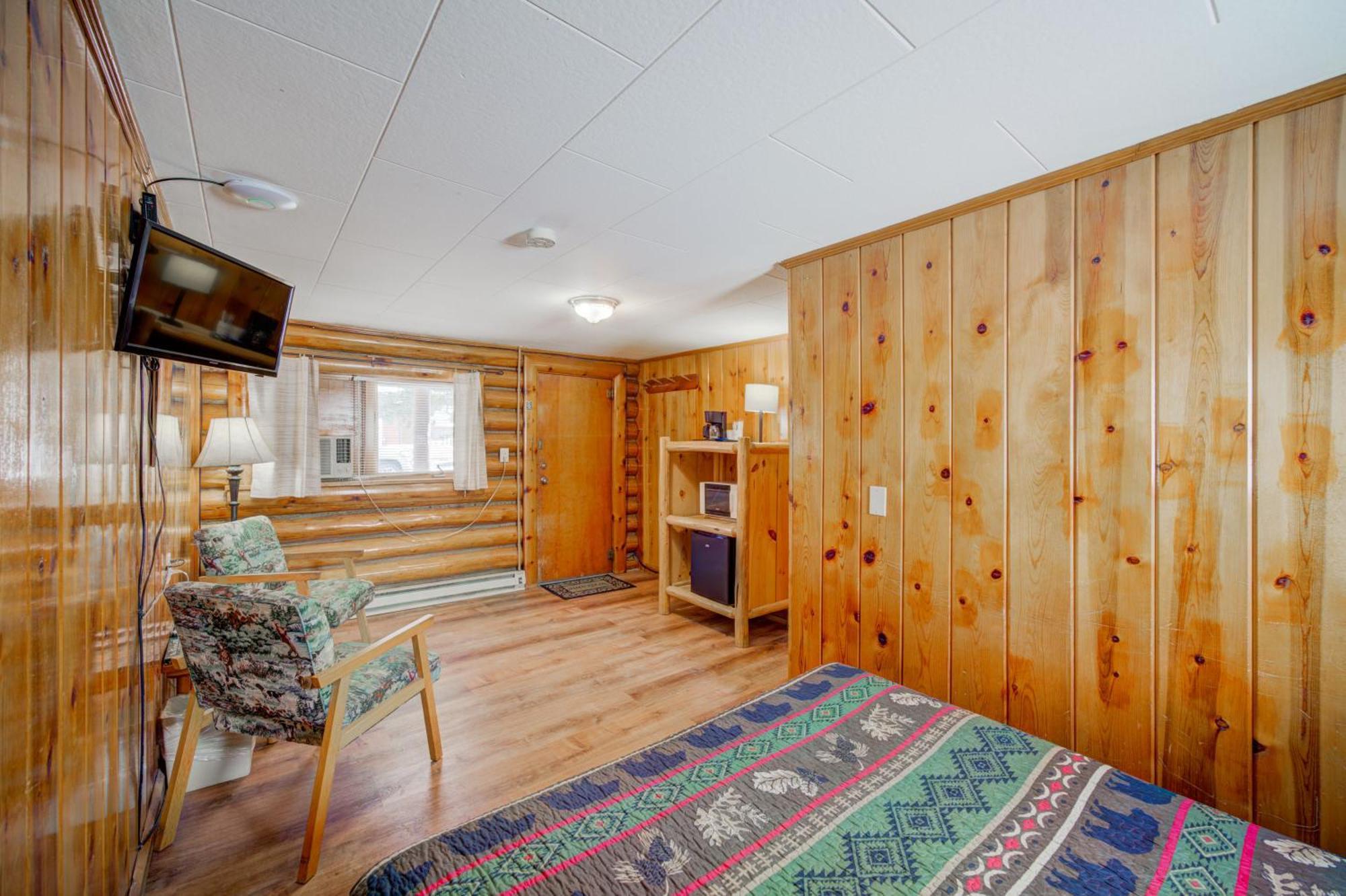 Sportsman'S Lodge Эннис Экстерьер фото