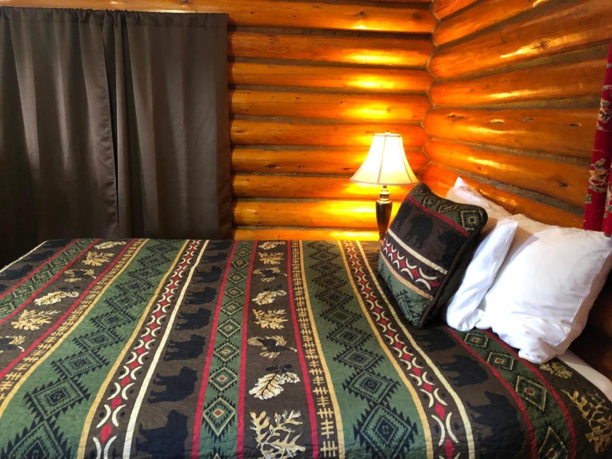 Sportsman'S Lodge Эннис Экстерьер фото