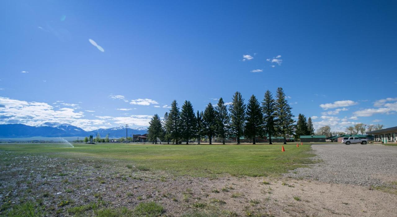 Sportsman'S Lodge Эннис Экстерьер фото
