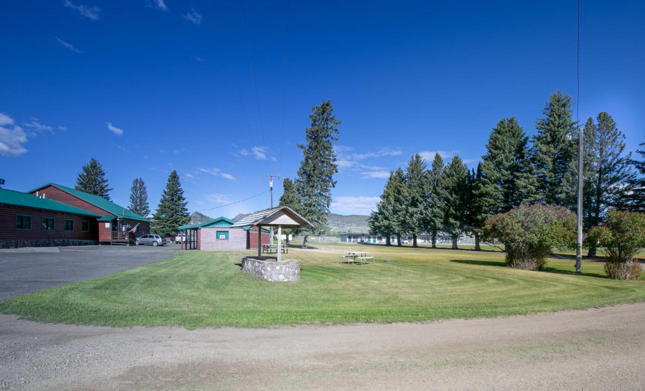 Sportsman'S Lodge Эннис Экстерьер фото