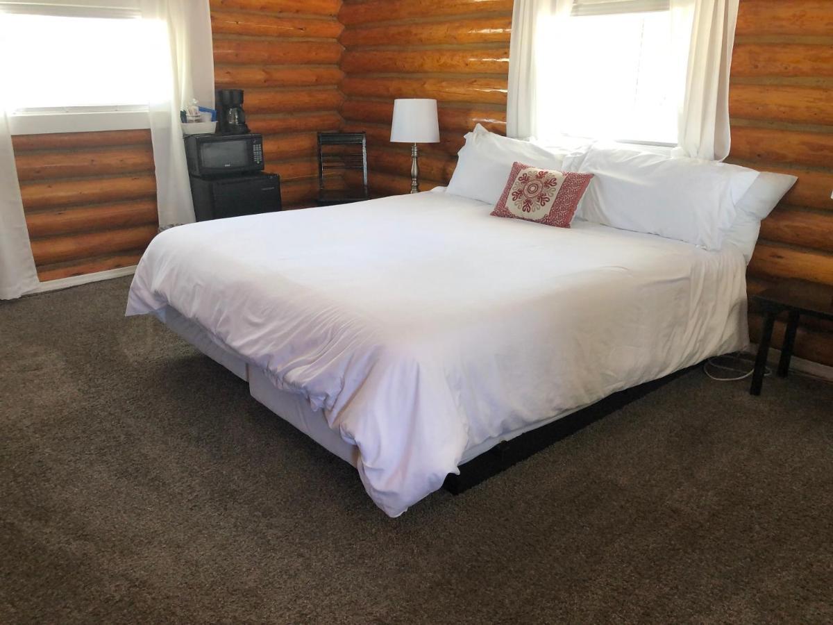 Sportsman'S Lodge Эннис Экстерьер фото