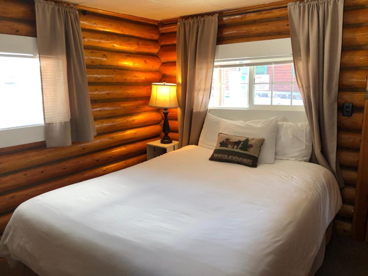 Sportsman'S Lodge Эннис Экстерьер фото
