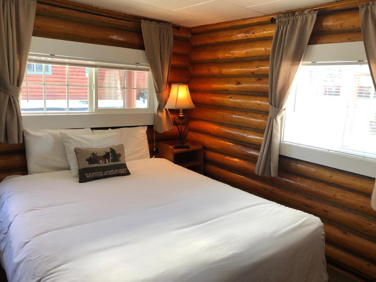 Sportsman'S Lodge Эннис Экстерьер фото